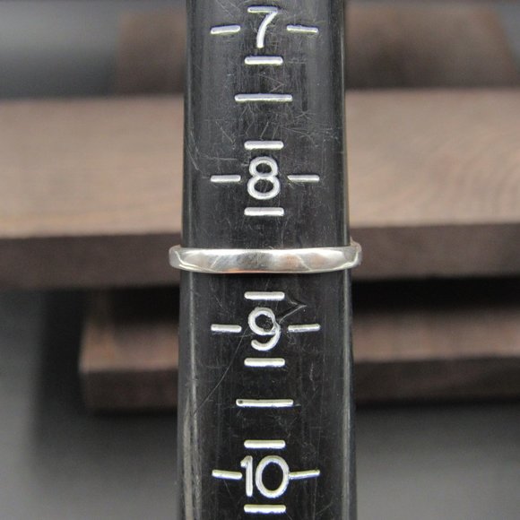 Size 8.5 Sterling Silver Abstract Style Band Ring - Picture 6 of 8